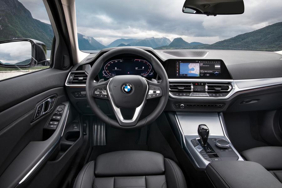 Торпедо BMW 320d Sport Line (G20) 2019 года  (WW) (фото 37 из 311)